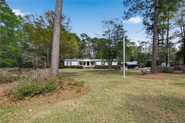 7307 Roslin Farm Road, Hope Mills, NC 28348