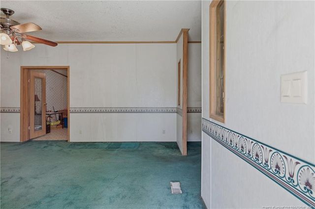 7307 Roslin Farm Road, Hope Mills, NC 28348