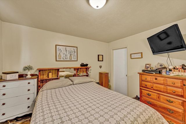 270 W COLLEGE ST, Rocky Mount, VA 24151