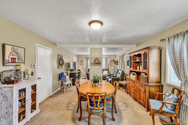 270 W COLLEGE ST, Rocky Mount, VA 24151