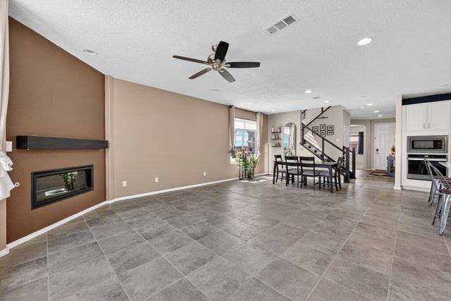 1151 Vallecito Loop NW, Los Lunas, NM 87031