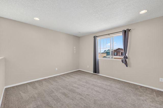1151 Vallecito Loop NW, Los Lunas, NM 87031