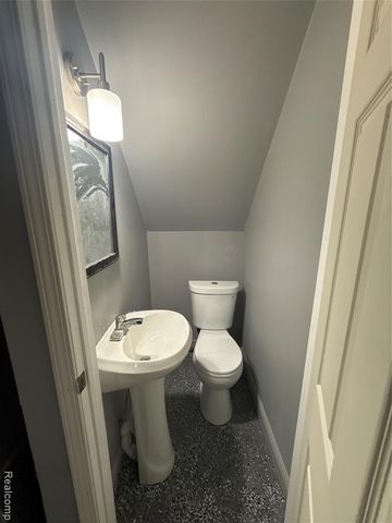 3308 Spring Valley Drive, Flint, MI 48504
