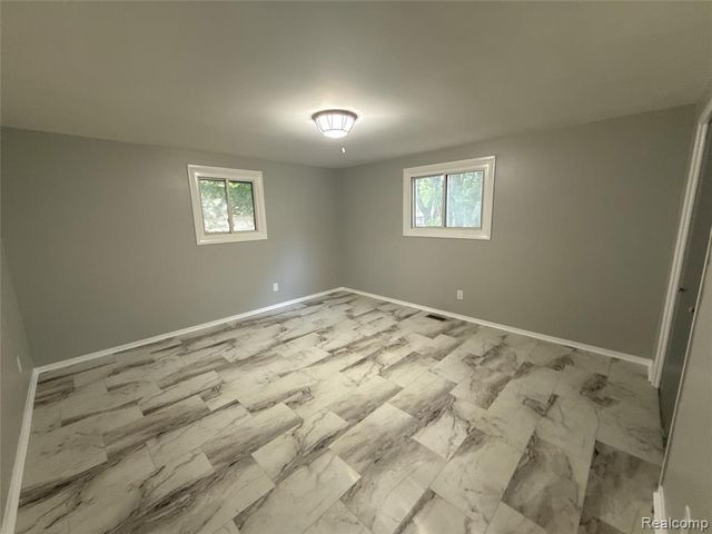 3308 Spring Valley Drive, Flint, MI 48504