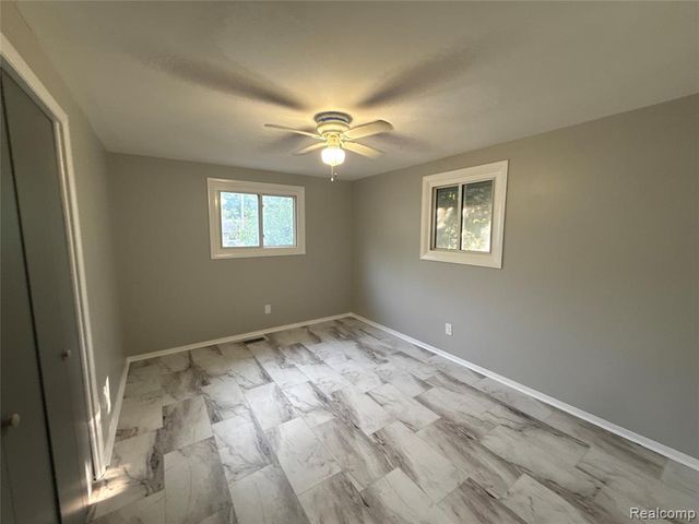 3308 Spring Valley Drive, Flint, MI 48504