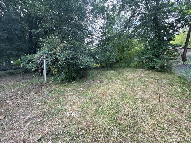 3308 Spring Valley Drive, Flint, MI 48504