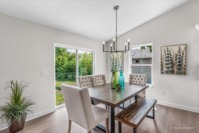 1302 Evergreen DRIVE, Delavan, WI 53115