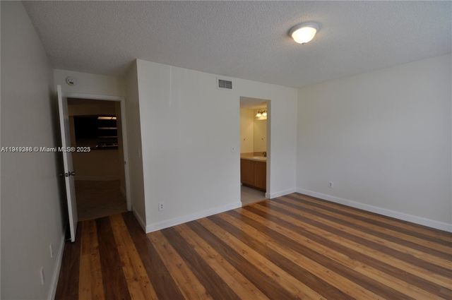 9250 W Atlantic Blvd 916, Coral Springs, FL 33071