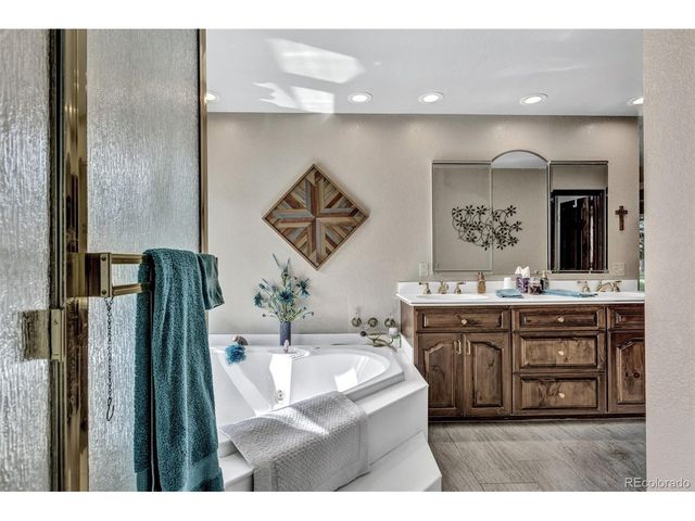 11480 W Bear Creek Dr, Lakewood, CO 80227