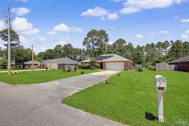 7654 Manatee St, Navarre, FL 32566