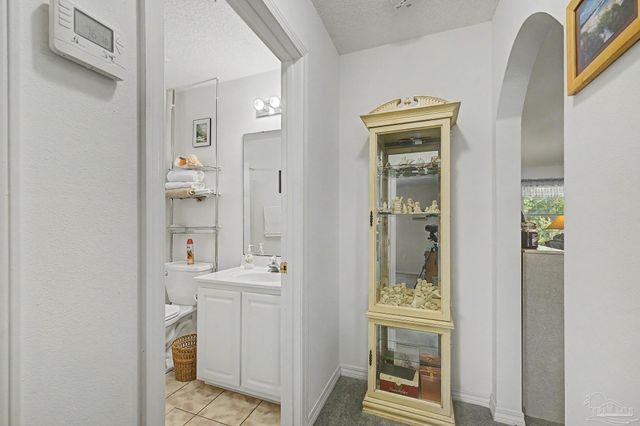 7654 Manatee St, Navarre, FL 32566