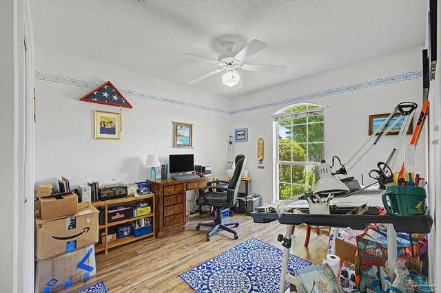 7654 Manatee St, Navarre, FL 32566