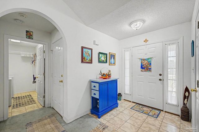 7654 Manatee St, Navarre, FL 32566