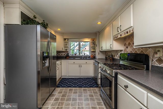 1034 - 1040 TWIN COUNTY RD, Honey Brook, PA 19344