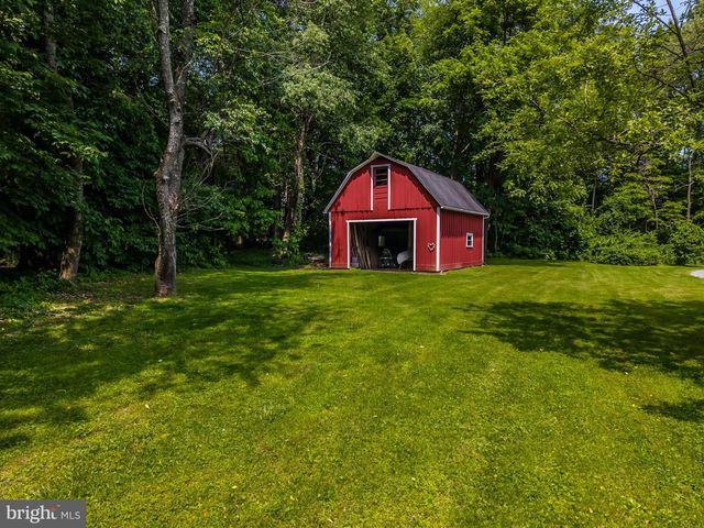 1034 - 1040 TWIN COUNTY RD, Honey Brook, PA 19344