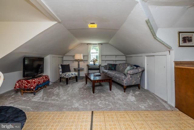 1034 - 1040 TWIN COUNTY RD, Honey Brook, PA 19344