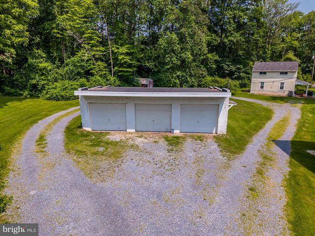 1034 - 1040 TWIN COUNTY RD, Honey Brook, PA 19344