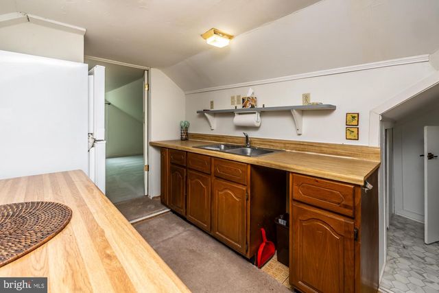 1034 - 1040 TWIN COUNTY RD, Honey Brook, PA 19344