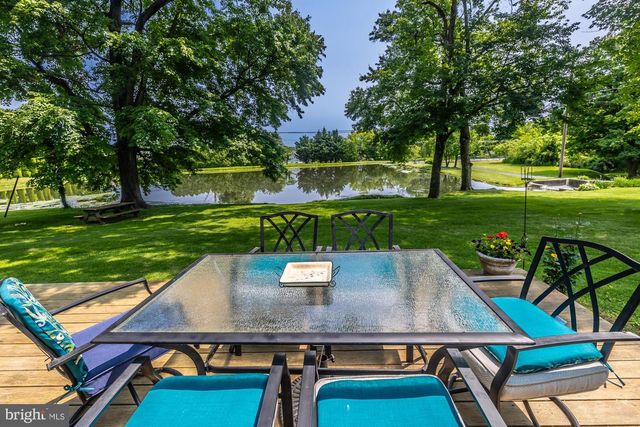 1034 - 1040 TWIN COUNTY RD, Honey Brook, PA 19344