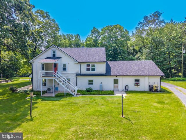 1034 - 1040 TWIN COUNTY RD, Honey Brook, PA 19344