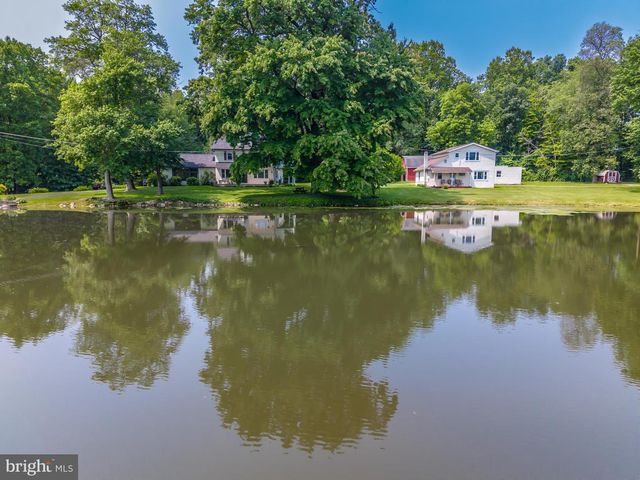 1034 - 1040 TWIN COUNTY RD, Honey Brook, PA 19344