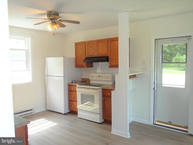 1034 - 1040 TWIN COUNTY RD, Honey Brook, PA 19344