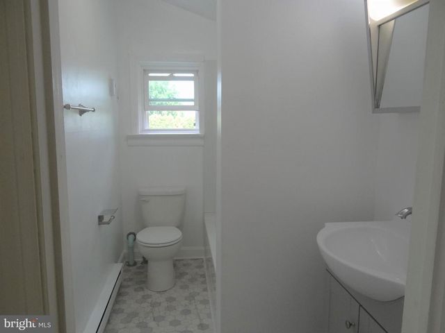 1034 - 1040 TWIN COUNTY RD, Honey Brook, PA 19344