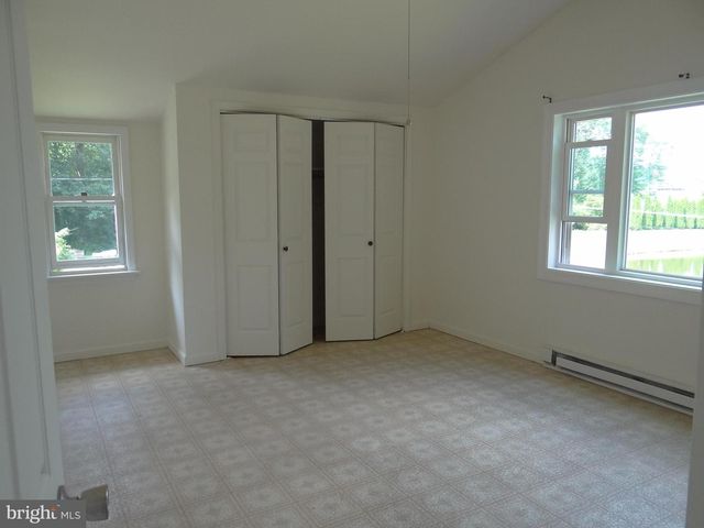 1034 - 1040 TWIN COUNTY RD, Honey Brook, PA 19344