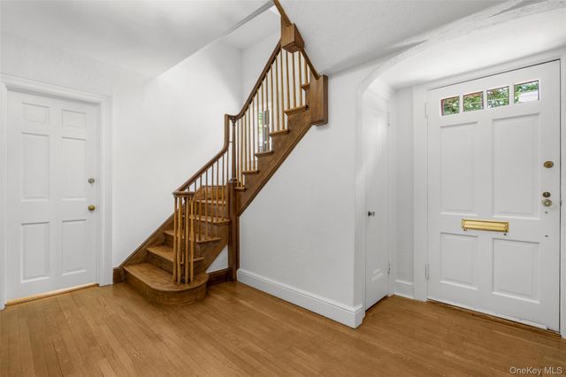121 Walworth Avenue, Scarsdale, NY 10583