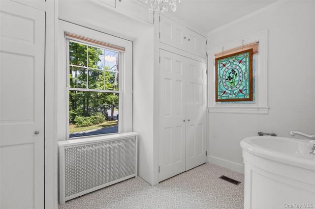 121 Walworth Avenue, Scarsdale, NY 10583