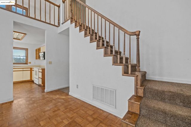 20734 Hemlock St, Groveland, CA 95370