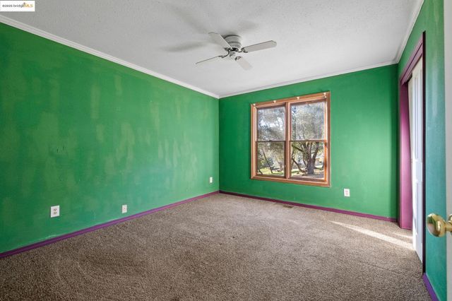 20734 Hemlock St, Groveland, CA 95370