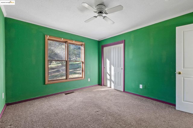 20734 Hemlock St, Groveland, CA 95370