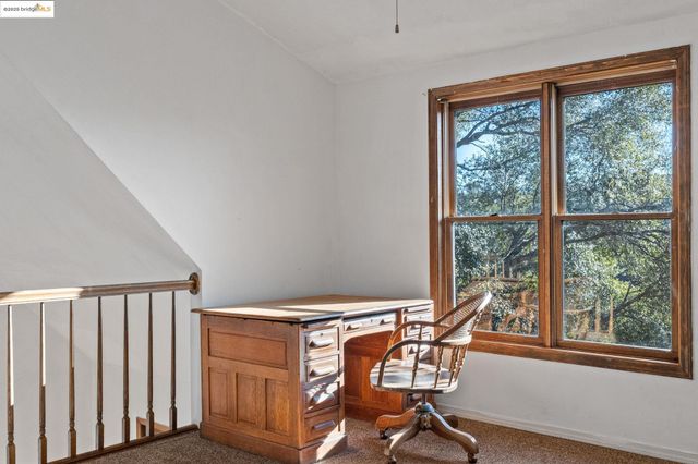 20734 Hemlock St, Groveland, CA 95370