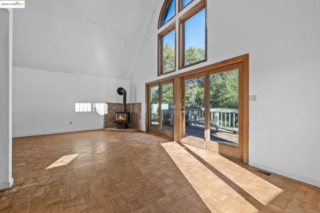 20734 Hemlock St, Groveland, CA 95370