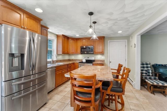 29 Junction Cirlce, Attleboro, MA 02703