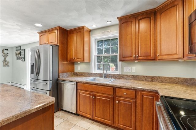 29 Junction Cirlce, Attleboro, MA 02703