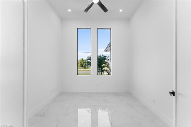 3414 W Gator CIR, Cape Coral, FL 33909