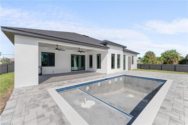 3414 W Gator CIR, Cape Coral, FL 33909