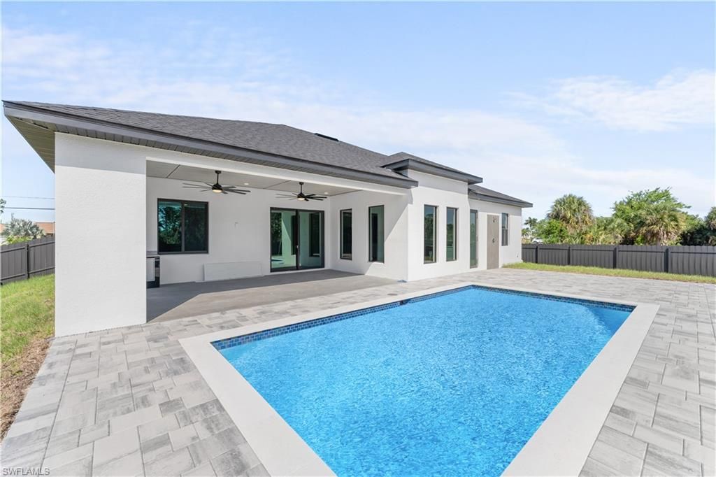 Image 30 of property listing at 3414 W Gator CIR, Cape Coral, FL 33909
