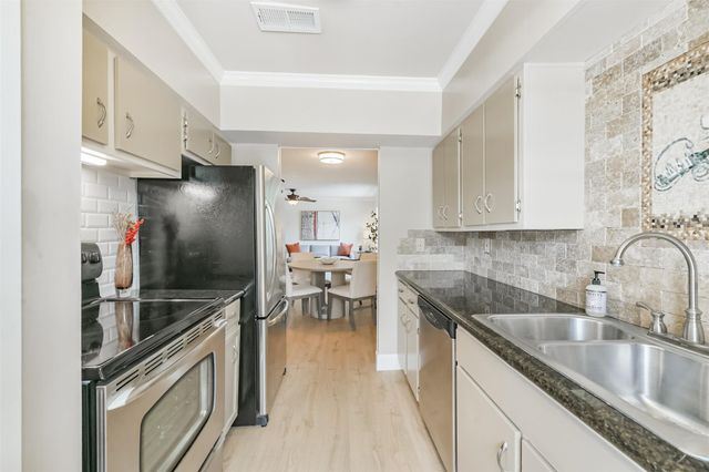 9003 Gaylord Street 11, Houston, TX 77024