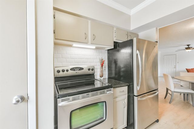 9003 Gaylord Street 11, Houston, TX 77024