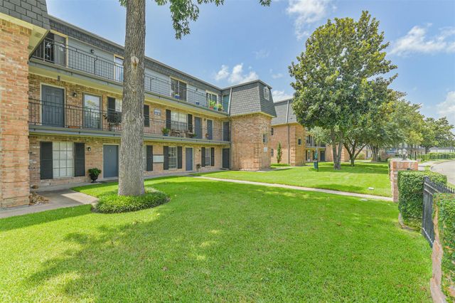 9003 Gaylord Street 11, Houston, TX 77024