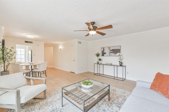 9003 Gaylord Street 11, Houston, TX 77024