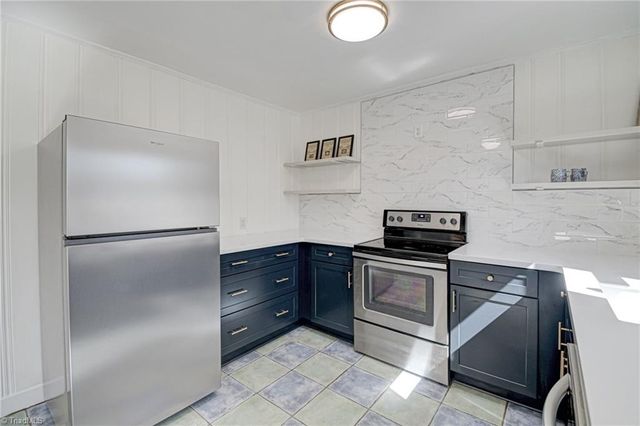 2229 Cherokee Lane, Winston-salem, NC 27103