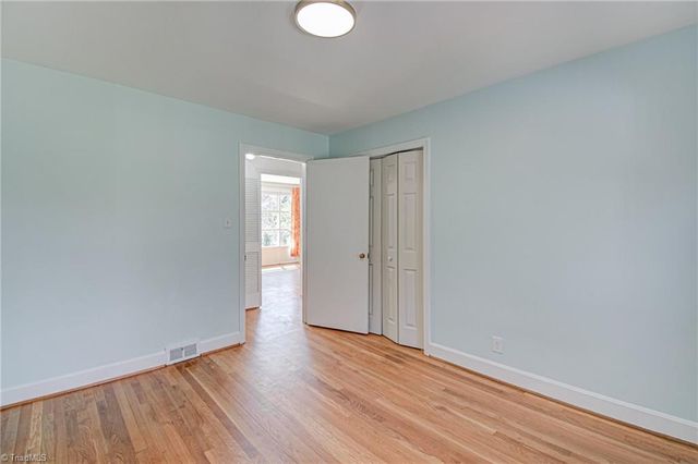 2229 Cherokee Lane, Winston-salem, NC 27103