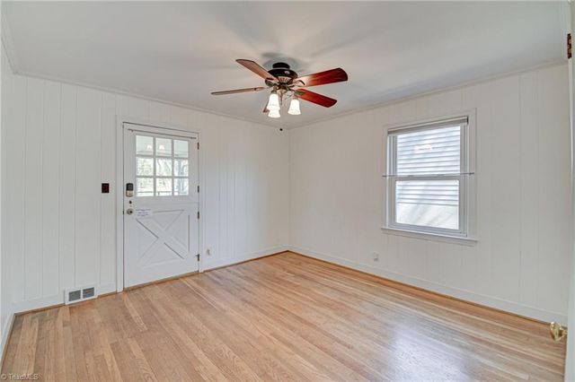 2229 Cherokee Lane, Winston-salem, NC 27103