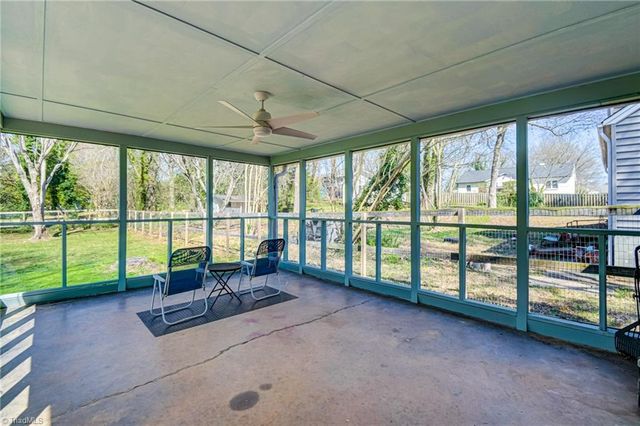 2229 Cherokee Lane, Winston-salem, NC 27103