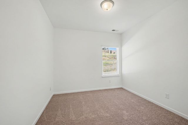 126 Ironhorse Way, Dickson, TN 37055