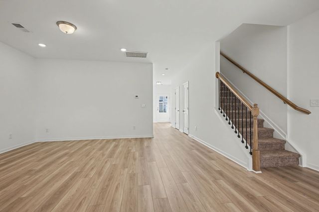 126 Ironhorse Way, Dickson, TN 37055